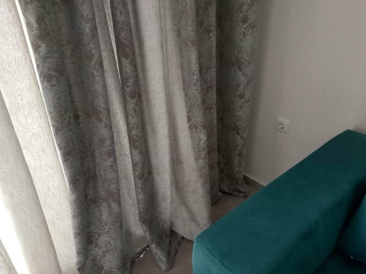 Petrani Suite 1 เนอาเปรามอส ภายนอก รูปภาพ