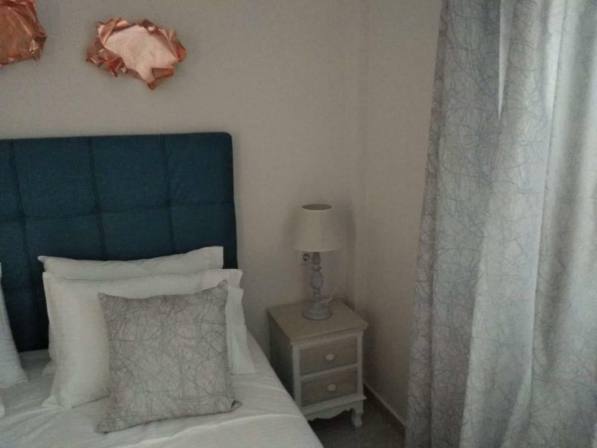 Petrani Suite 1 เนอาเปรามอส ภายนอก รูปภาพ